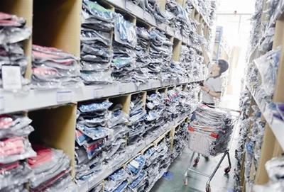 一知名服裝電商業(yè)績(jī)降9成 武漢服裝電商業(yè)陷困境